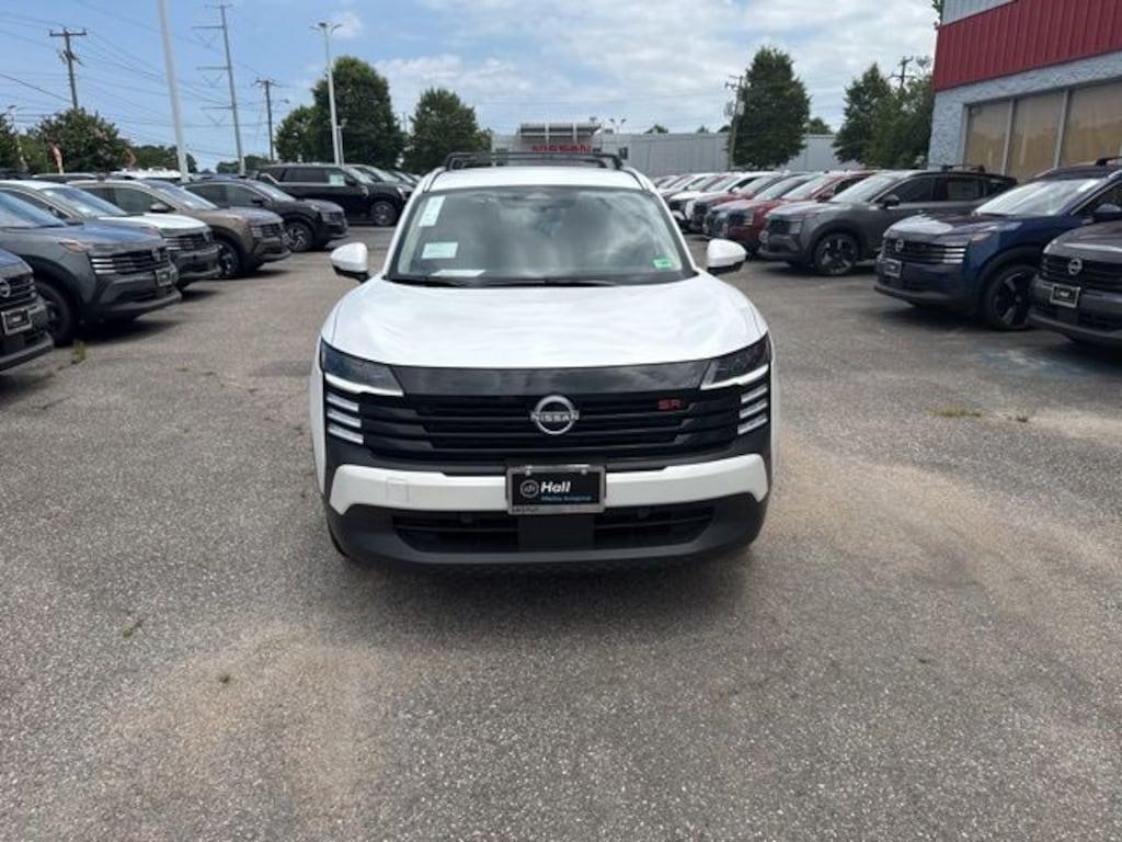 Used 2025 Nissan Kicks SR SUV