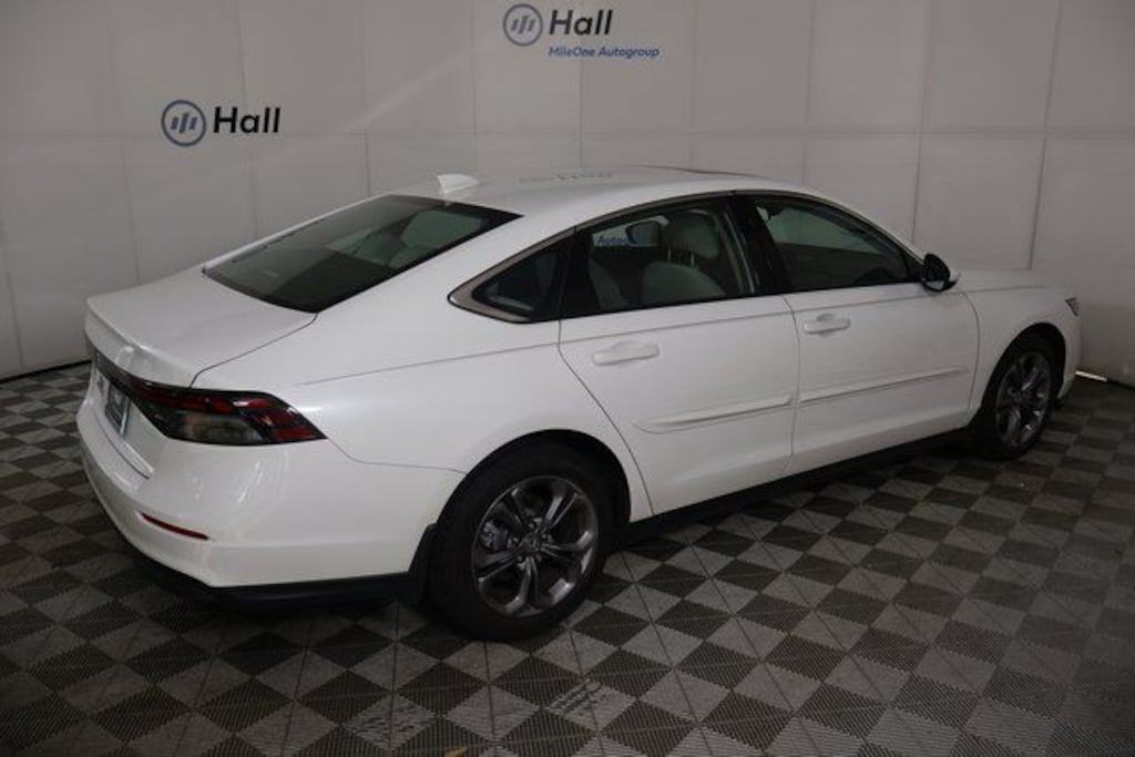 Used 2024 Honda Accord EX Sedan