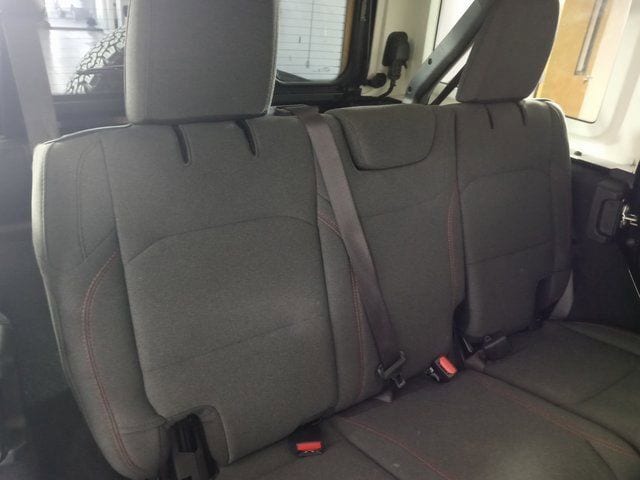 2024 Jeep Wrangler 4-Door Rubicon - Photo 19