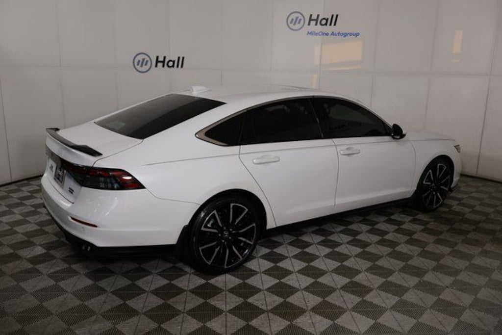 Used 2023 Honda Accord Hybrid Touring Sedan