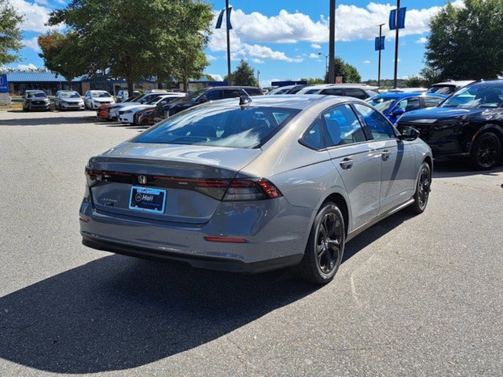 New 2025 Honda Accord SE Sedan