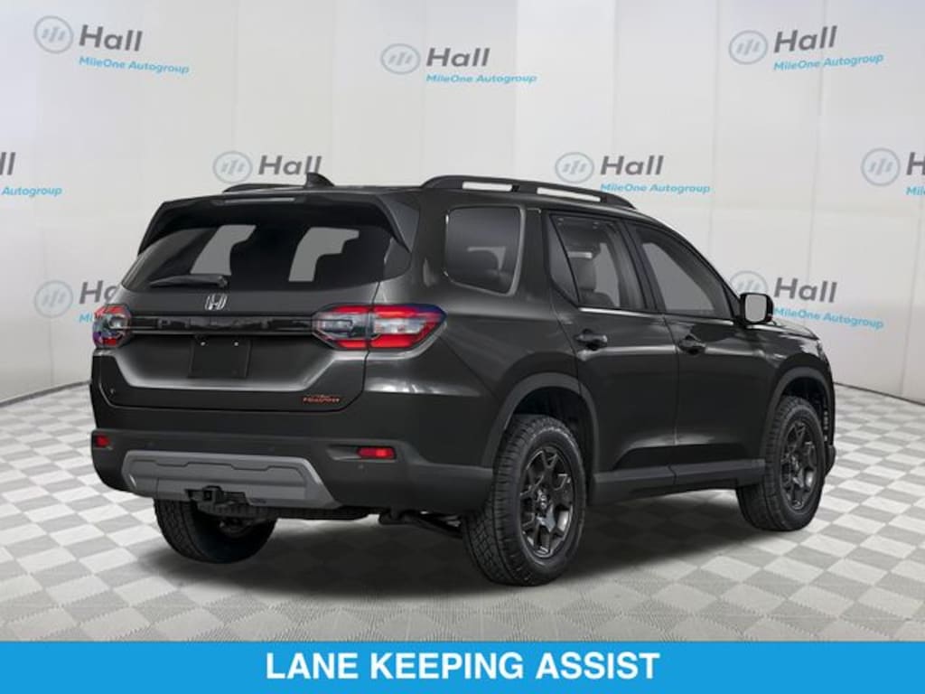 Used 2025 Honda Pilot TrailSport SUV
