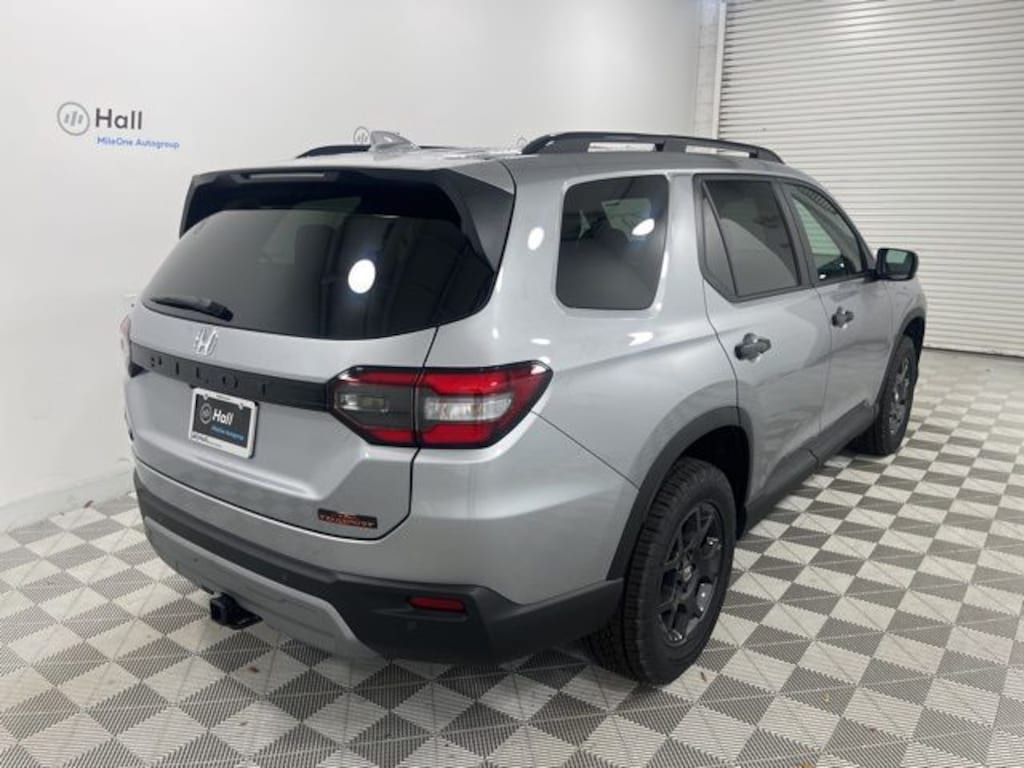 New 2025 Honda Pilot TrailSport SUV