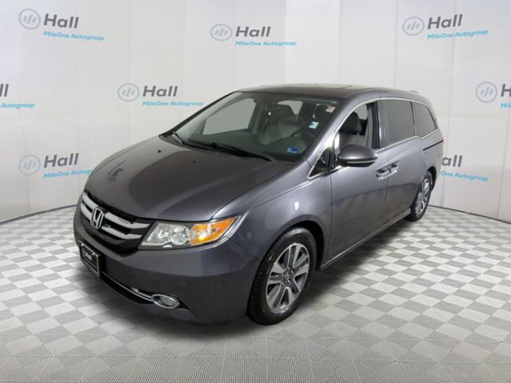 Used 2017 Honda Odyssey Minivan/Van