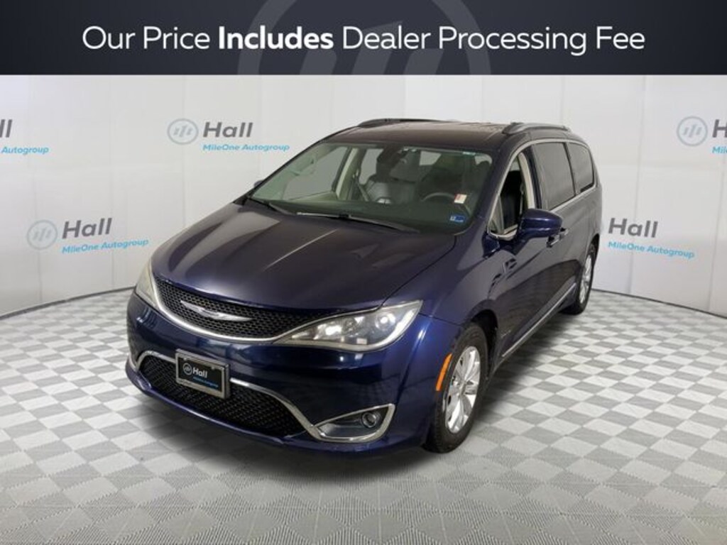 Used 2018 Chrysler Pacifica Touring L Minivan/Van