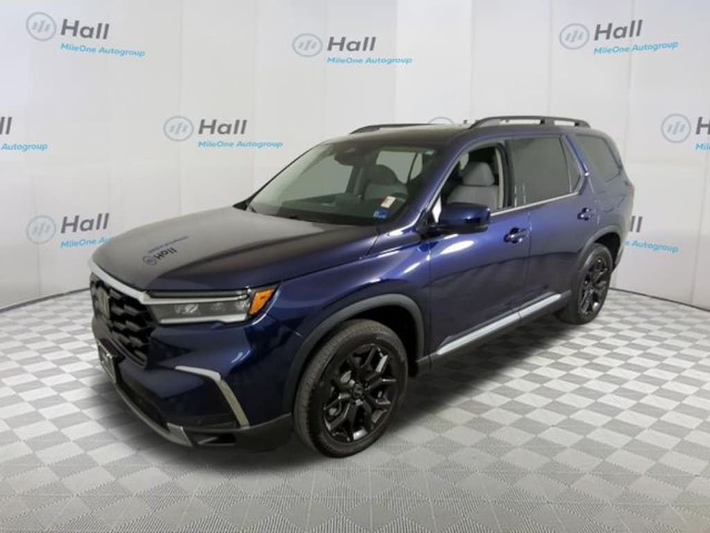 Used 2025 Honda Pilot Touring SUV