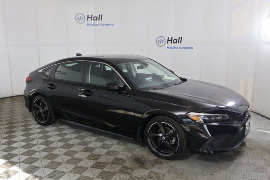 Used 2024 Honda Civic LX Hatchback