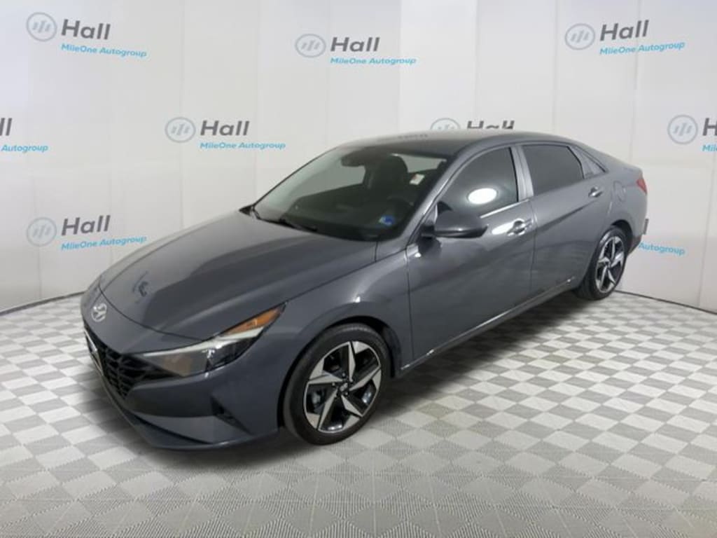 Used 2023 Hyundai Elantra SEL Sedan