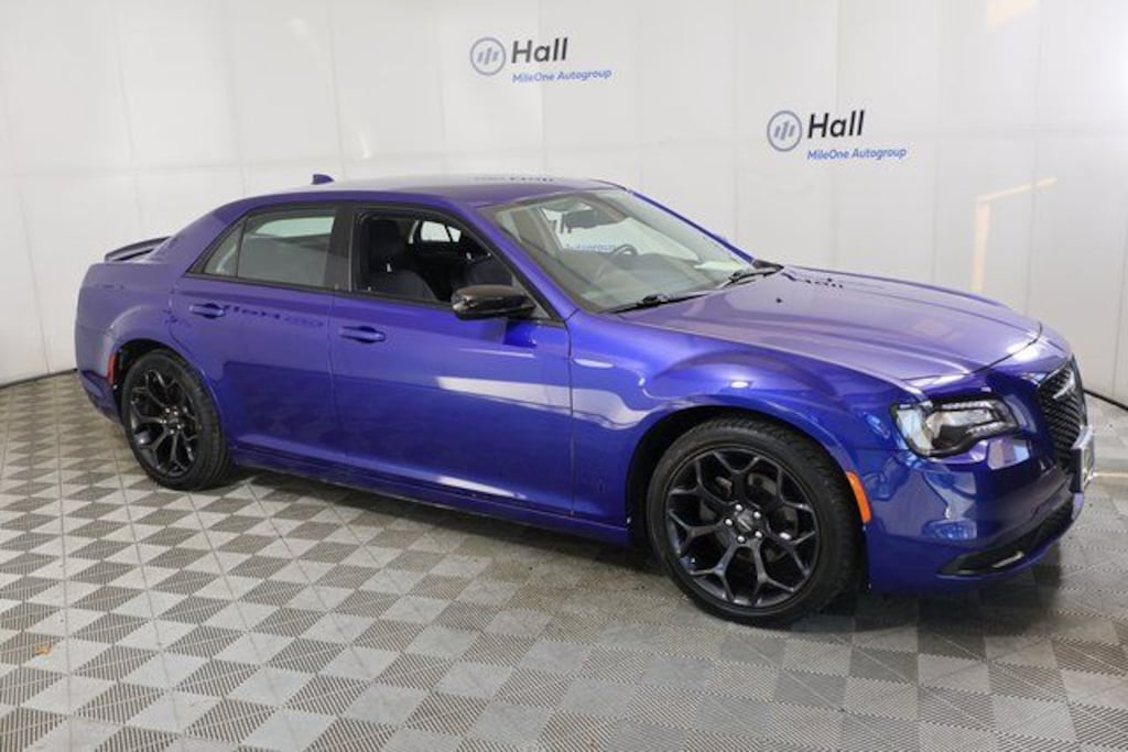 Used 2019 Chrysler 300 Touring Sedan