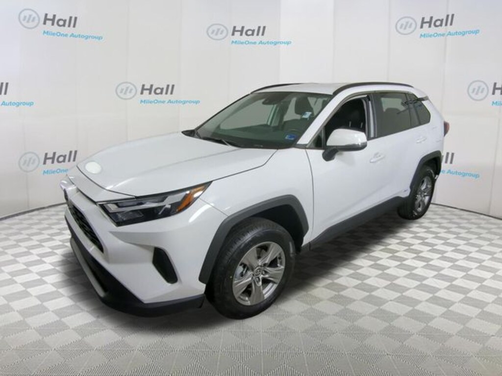 Used 2025 Toyota RAV4 Hybrid XLE SUV