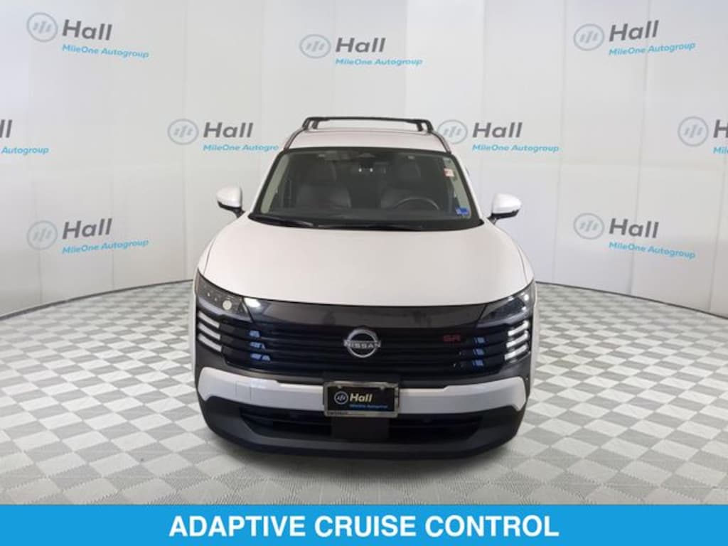 Used 2025 Nissan Kicks SR SUV