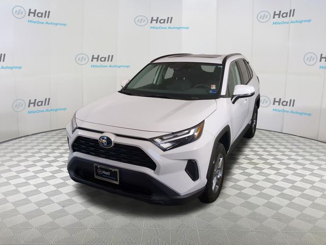 2024 Toyota RAV4 Hybrid XLE AWD's photo