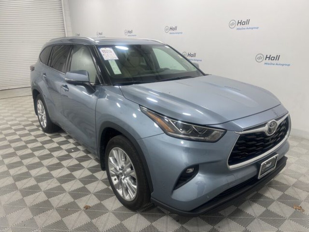 Used 2024 Toyota Highlander SUV