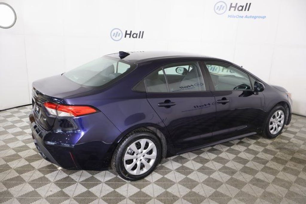 Used 2022 Toyota Corolla LE Sedan