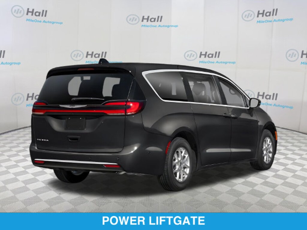 Used 2025 Chrysler Pacifica Select Minivan/Van