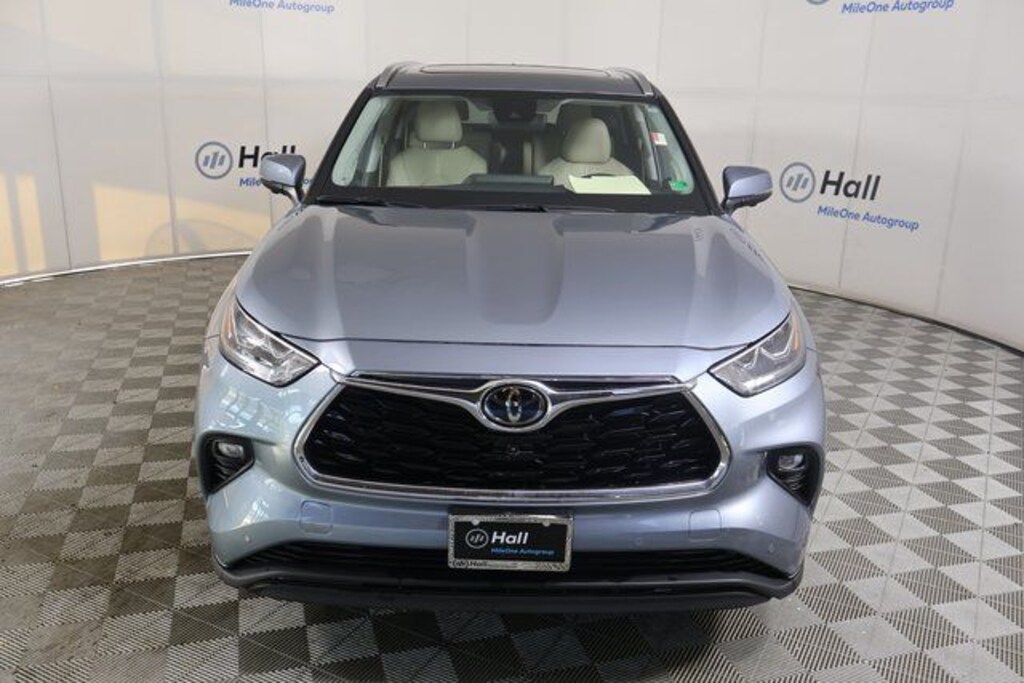 Used 2024 Toyota Highlander SUV