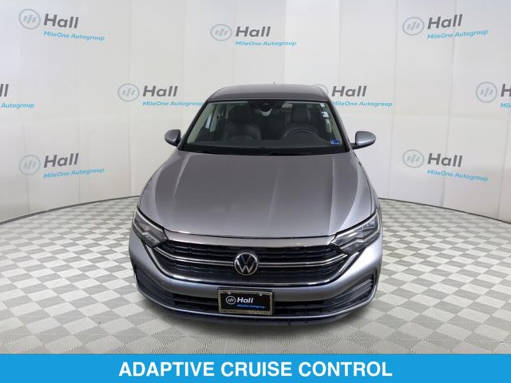 Used 2024 Volkswagen Jetta 1.5T SE Sedan