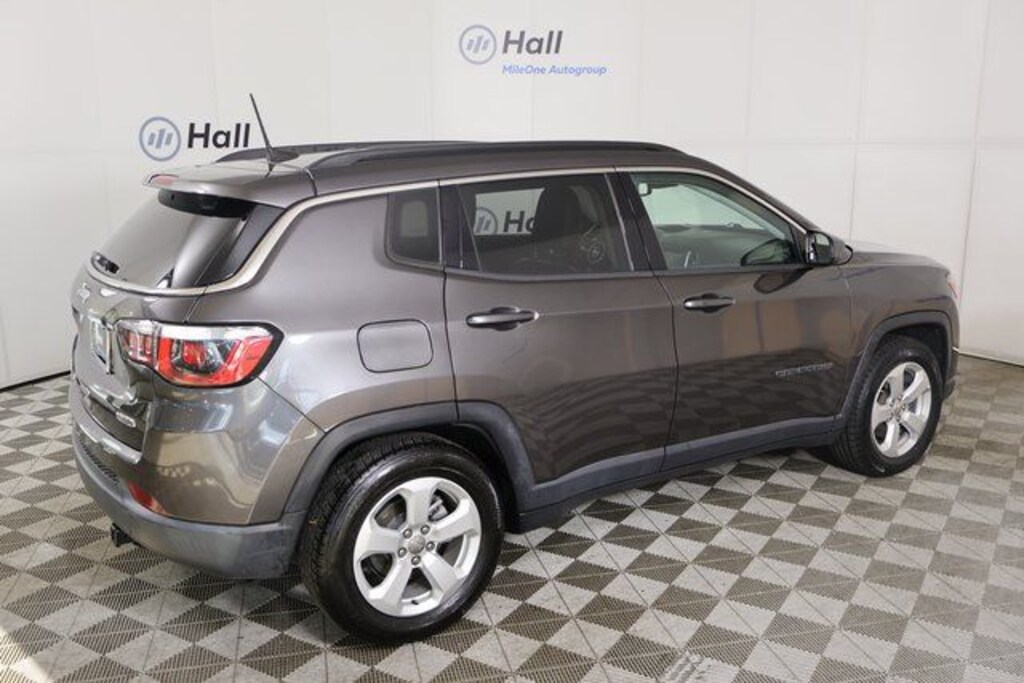 Used 2019 Jeep Compass Latitude SUV