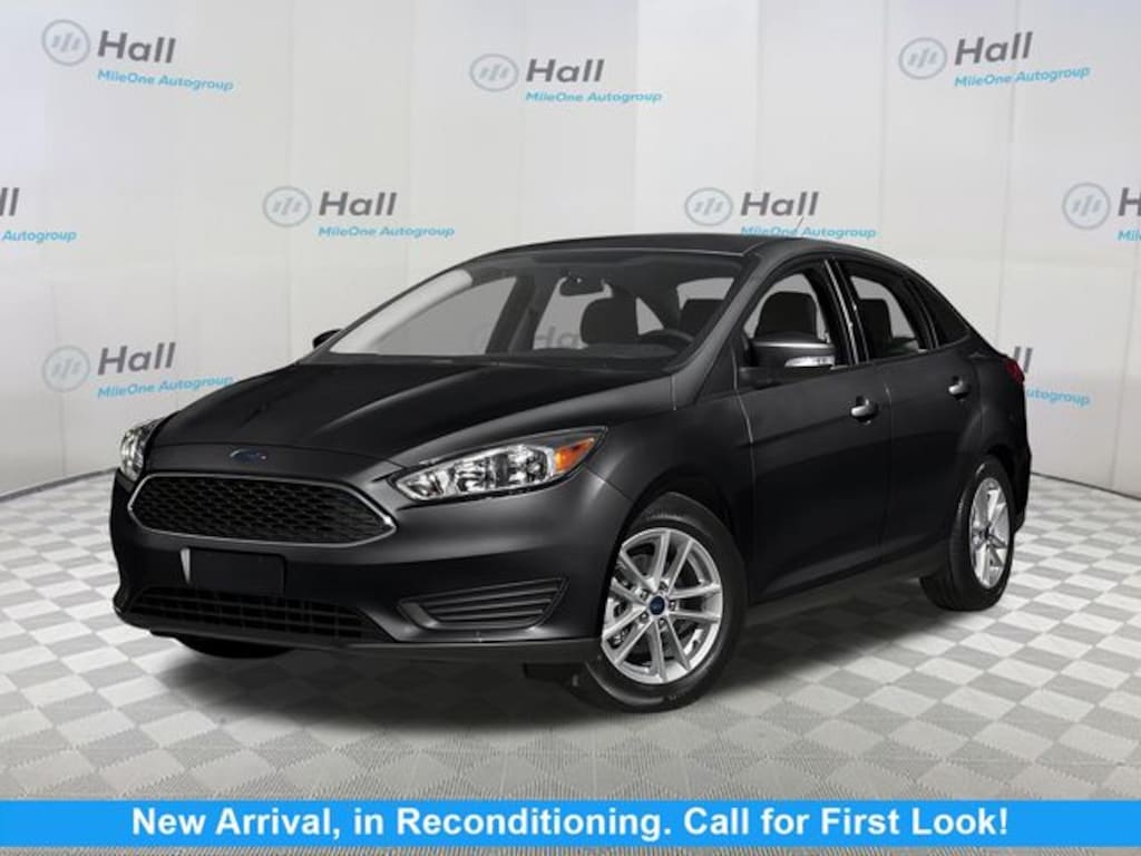 Used 2017 Ford Focus SE Sedan