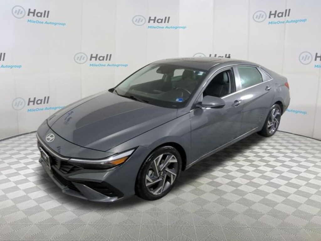 Used 2025 Hyundai Elantra Limited Sedan