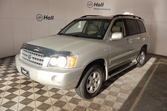 2003 Toyota Highlander's photo