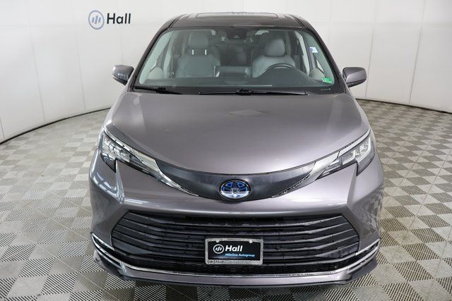 Used 2021 Toyota Sienna XLE with VIN 5TDYRKEC1MS040744 for sale in Virginia Beach, VA