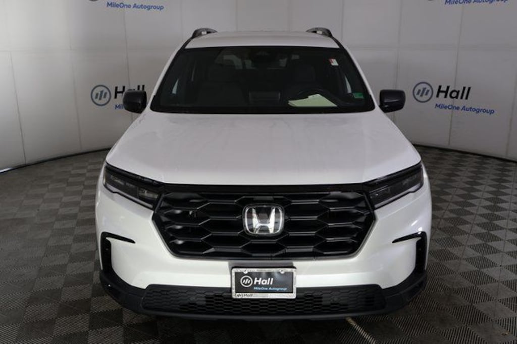 Used 2025 Honda Pilot Sport SUV