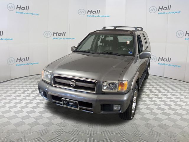 2004 Nissan Pathfinder's photo