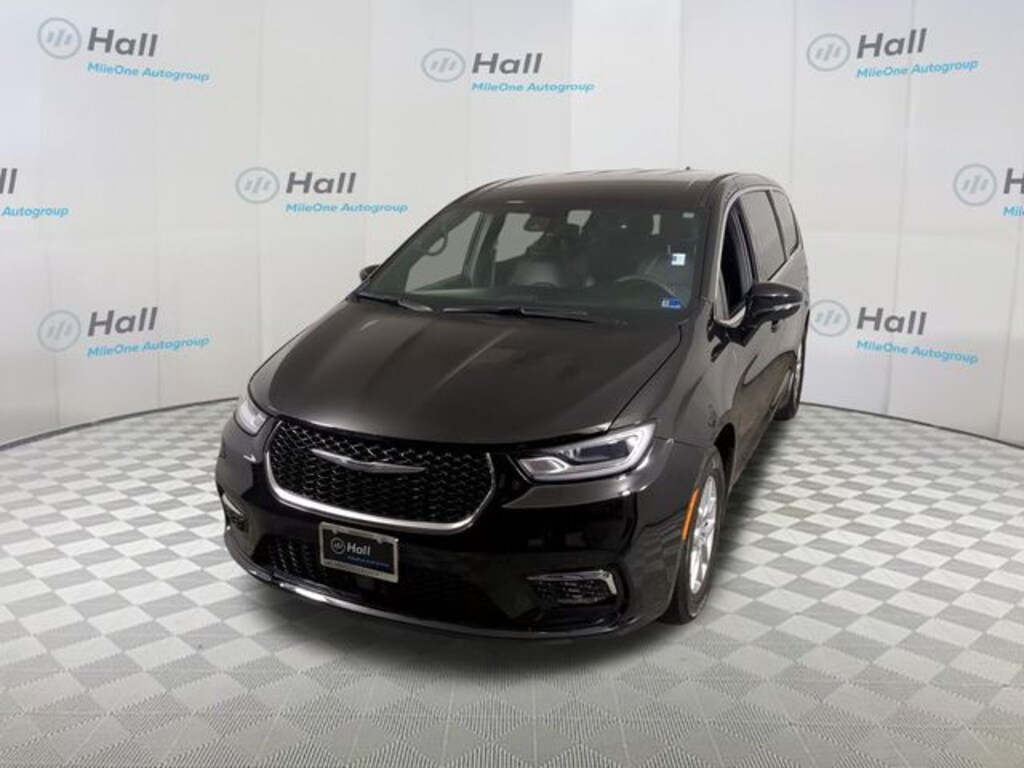 Used 2026 Chrysler Pacifica Select Minivan/Van