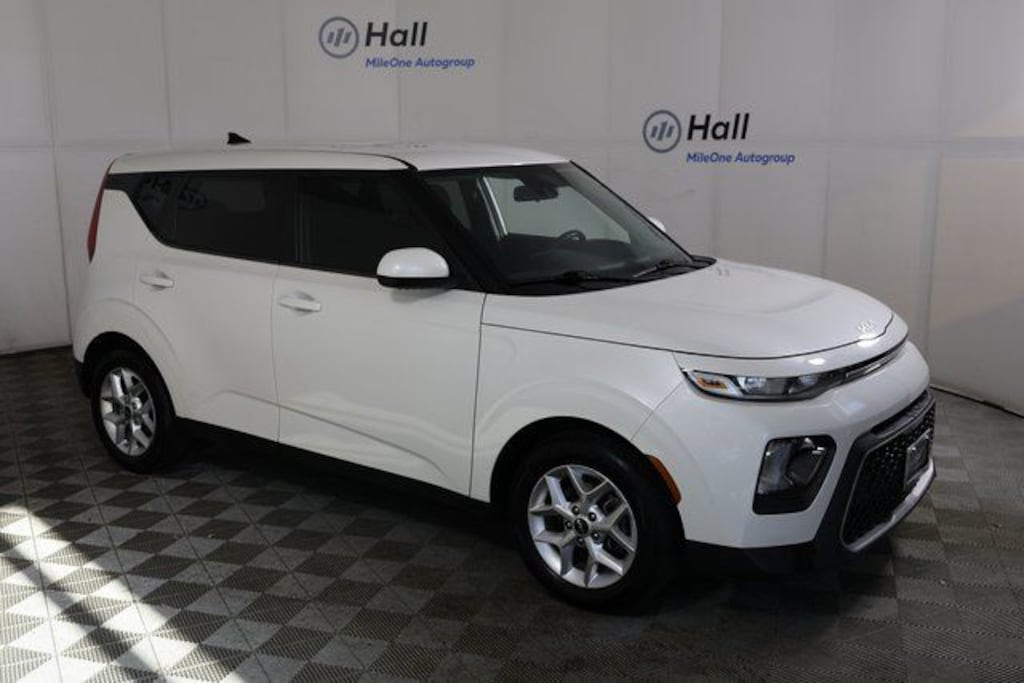 Used 2022 Kia Soul LX Hatchback