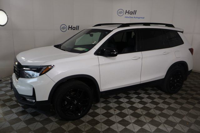 2024 Honda Passport Black Edition's photo