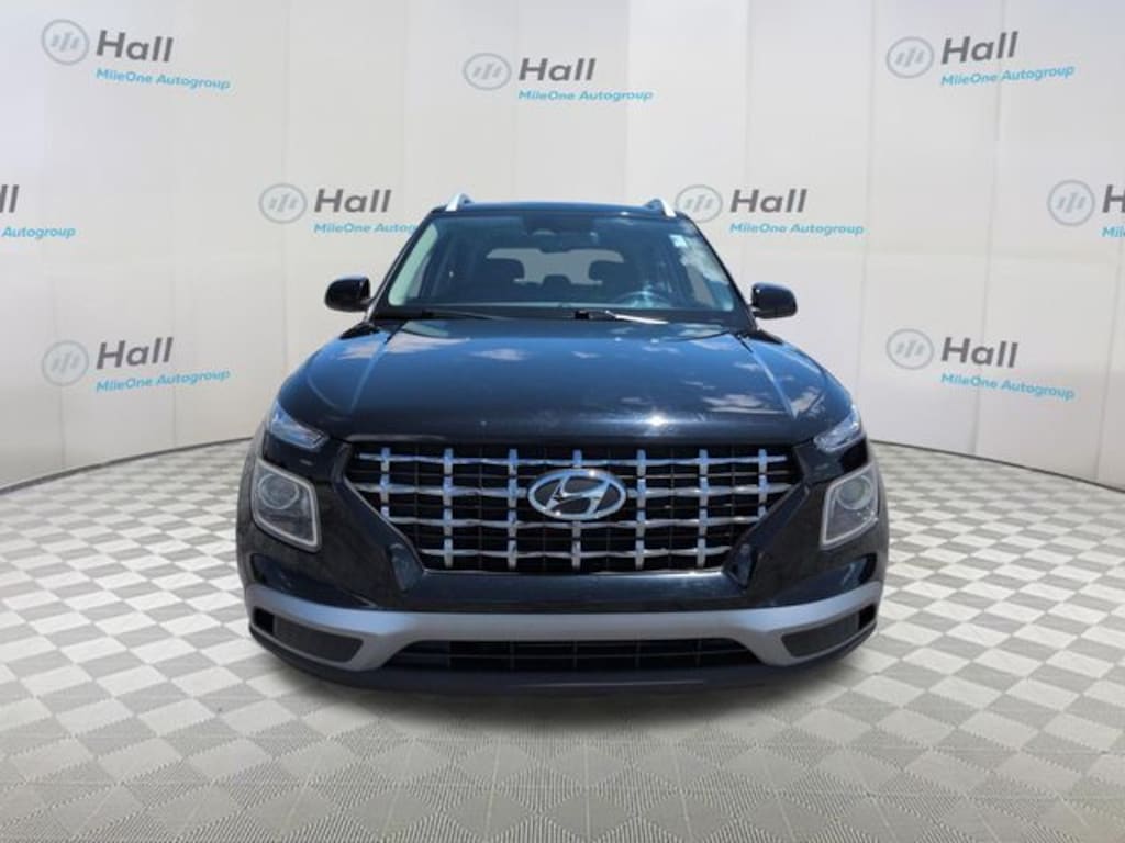 Used 2023 Hyundai Venue SEL SUV