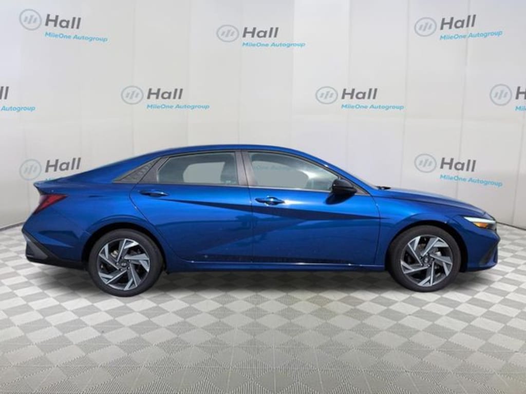 Used 2025 Hyundai Elantra SEL Sport Sedan