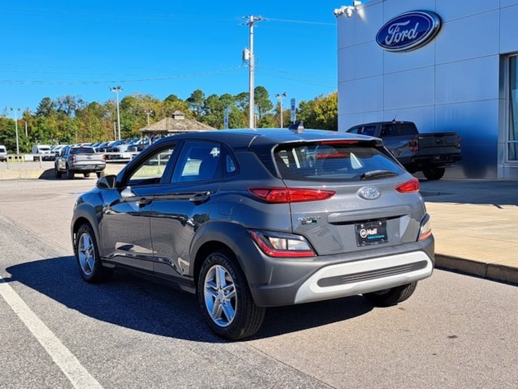 Used 2023 Hyundai Kona SE SUV
