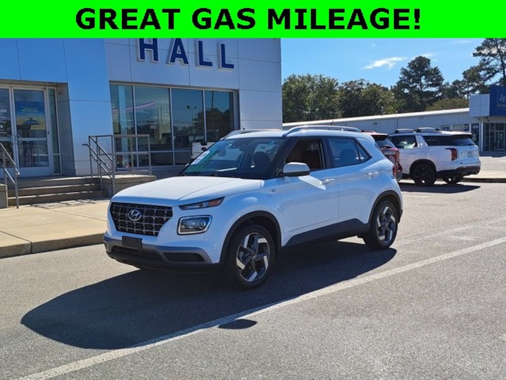 Used 2024 Hyundai Venue SEL SUV