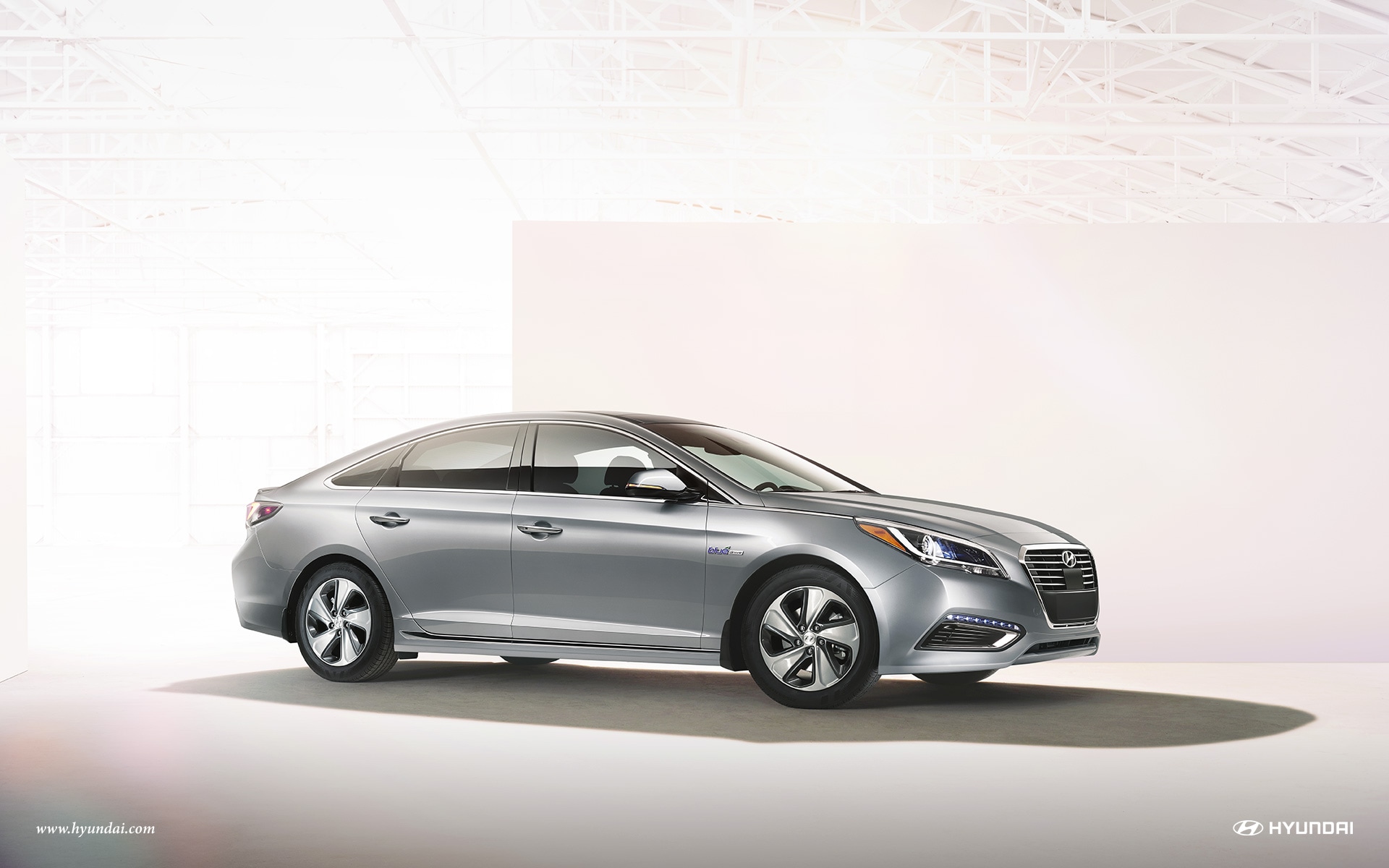 2017 Hyundai Sonata Hybrid.jpg