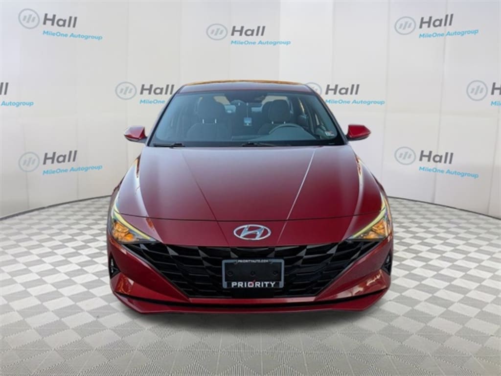 Used 2023 Hyundai Elantra SEL Sedan