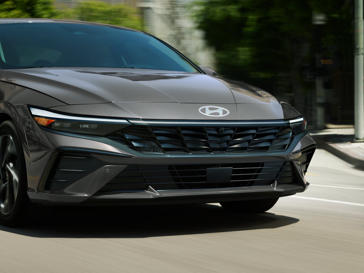 2026-Hyundai-Elantra-Hybrid-4.png