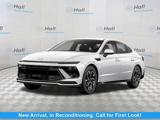 2025 Hyundai Sonata SEL's photo
