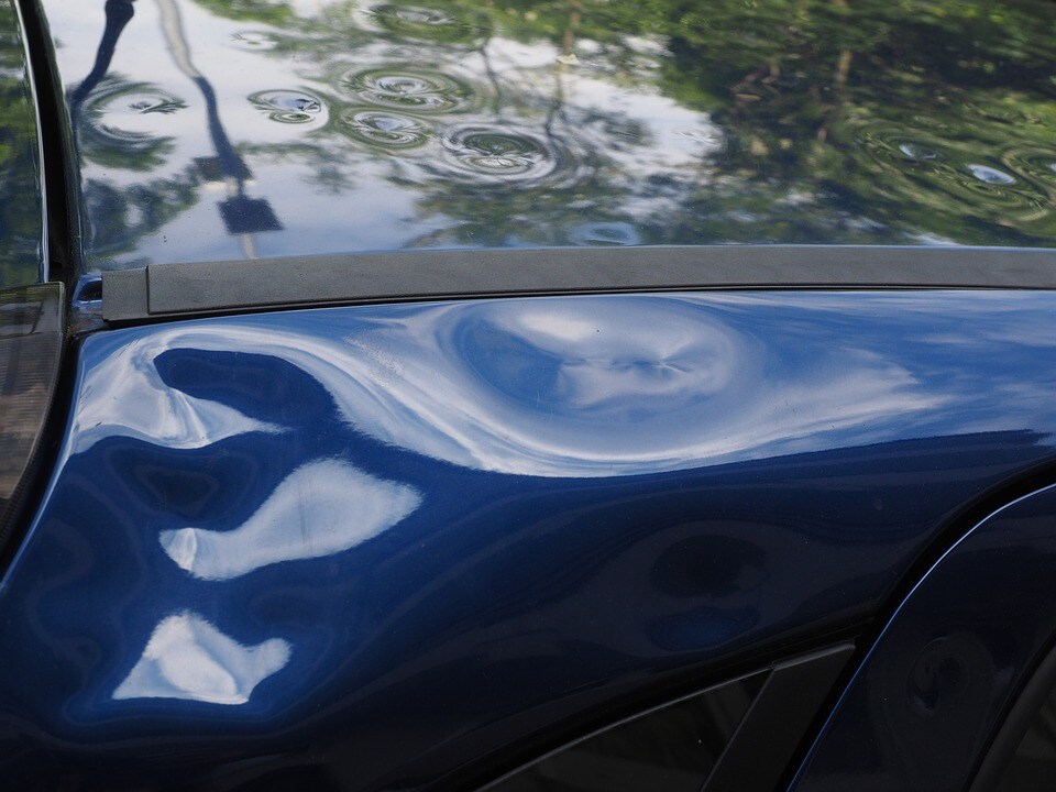 hail-damage-1272029_960_720.jpg