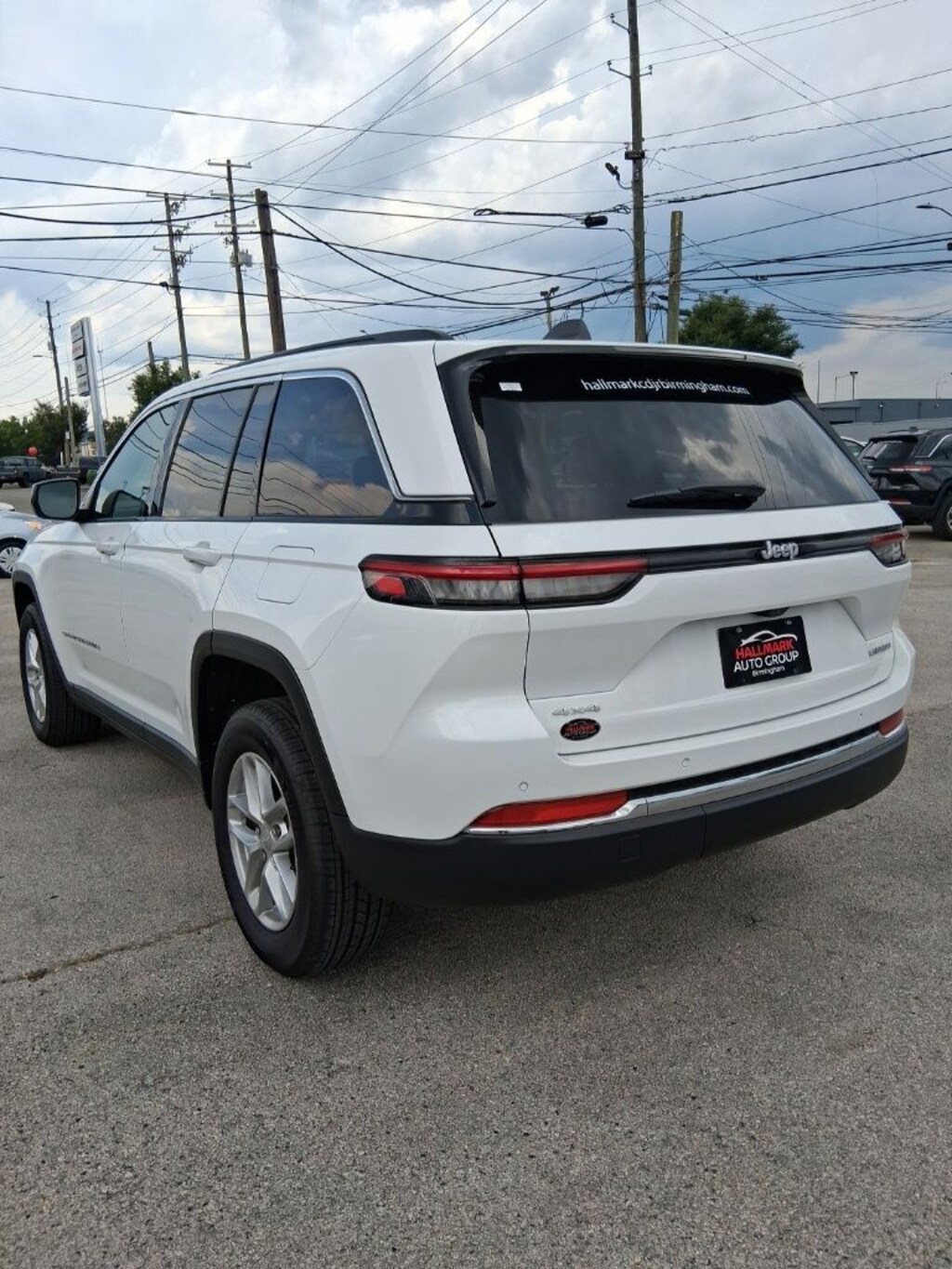 New 2026 Jeep Grand Cherokee LAREDO 4X4 Sport Utility
