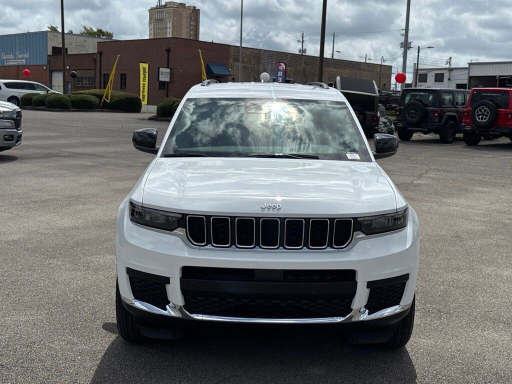 New 2026 Jeep Grand Cherokee L LAREDO 4X2 Sport Utility