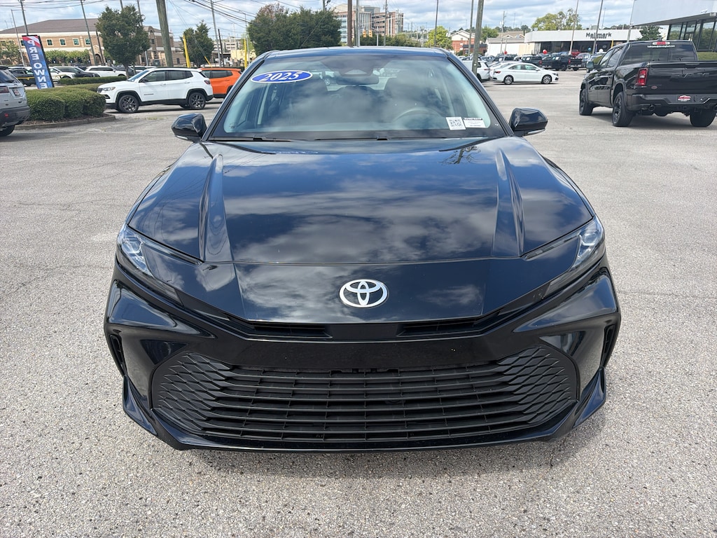 Used 2025 Toyota Camry Hybrid LE Sedan