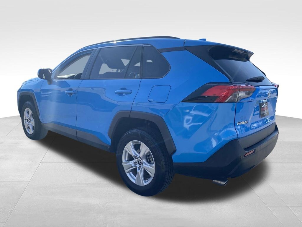 Used 2021 Toyota RAV4 XLE SUV