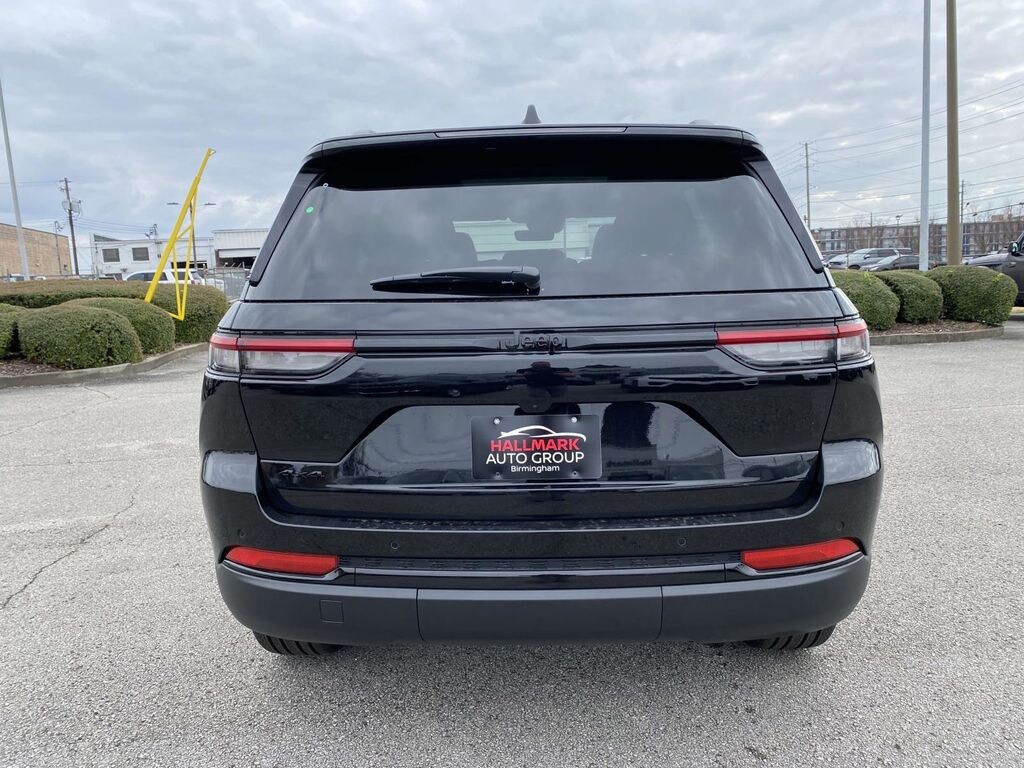 New 2025 Jeep Grand Cherokee LIMITED 4X4 Sport Utility