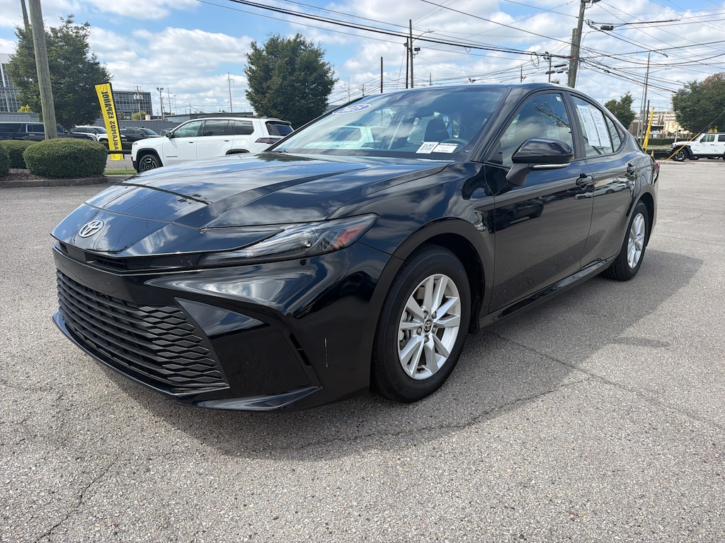 Used 2025 Toyota Camry Hybrid LE Sedan