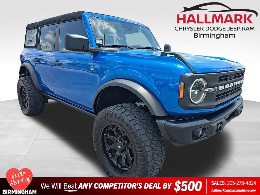 2024 Ford Bronco Black Diamond 4x4's photo