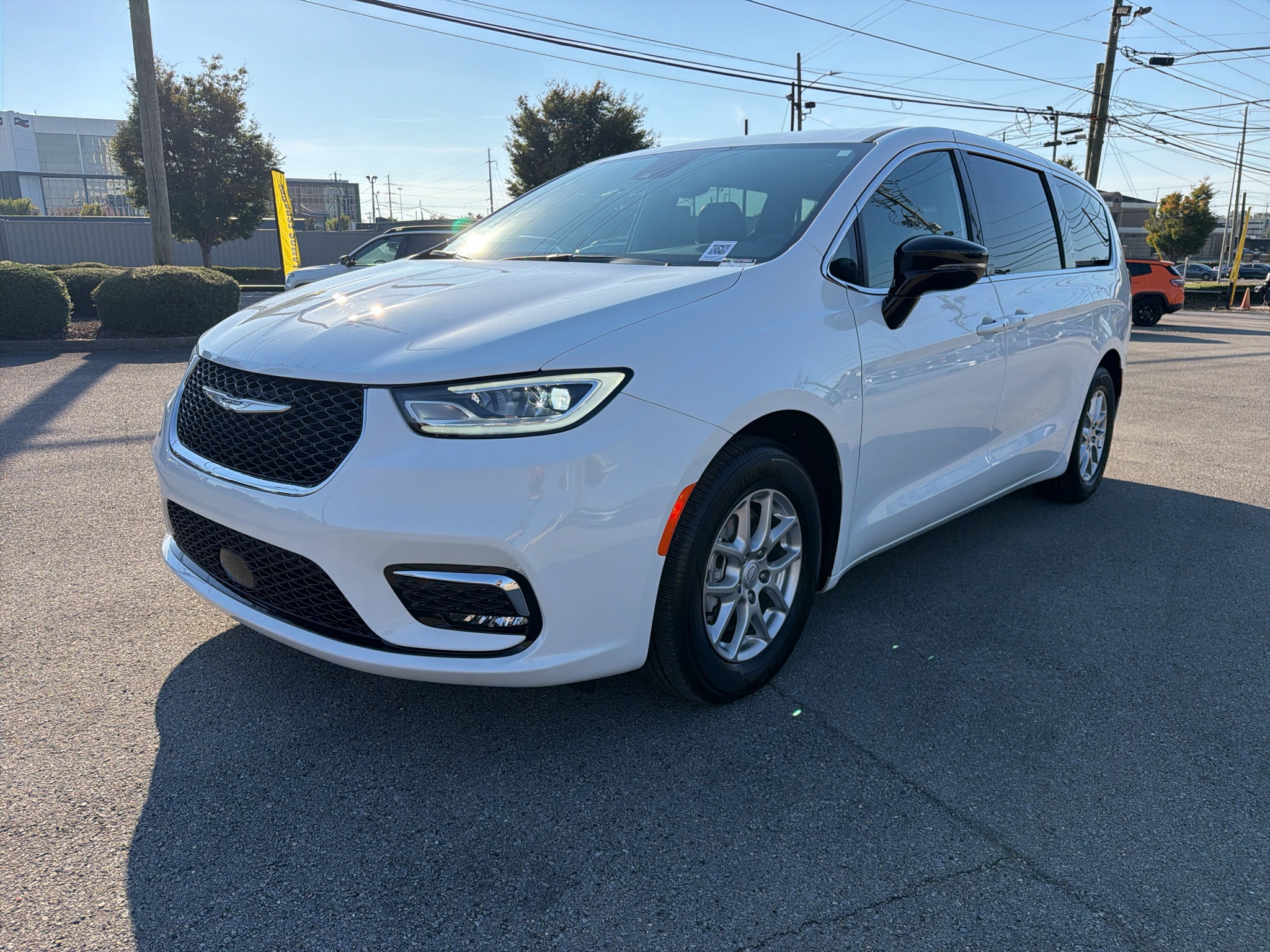 2026 Chrysler Pacifica Select