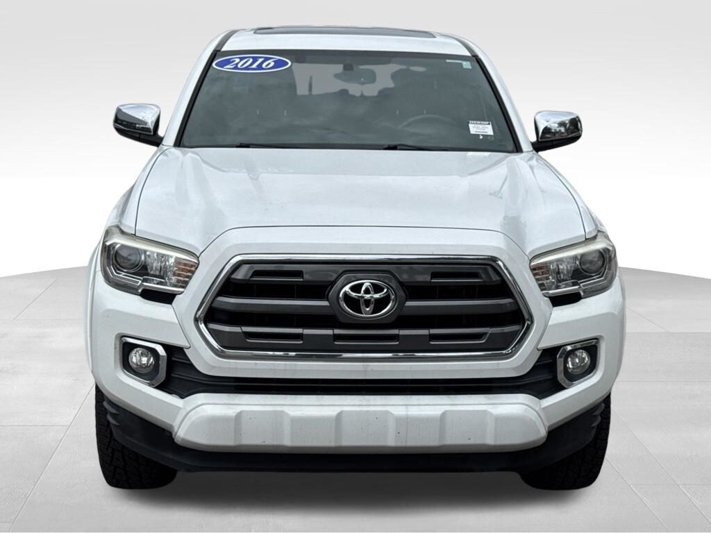 Used 2016 Toyota Tacoma Limited Truck