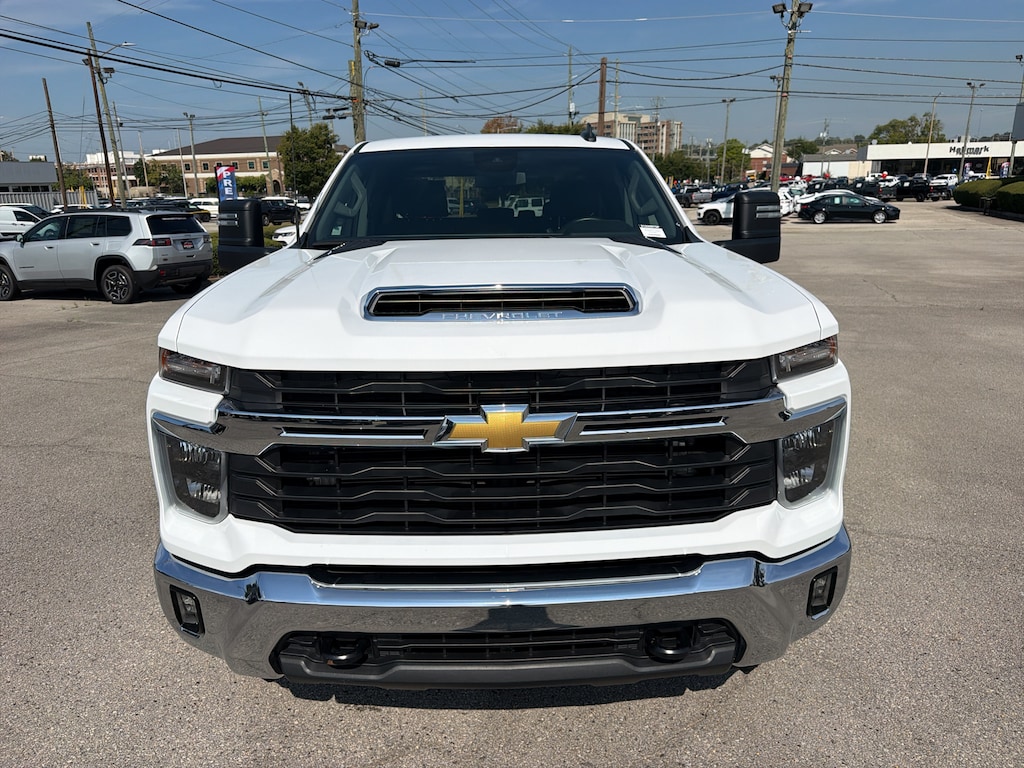 Used 2025 Chevrolet Silverado LT Crew Cab